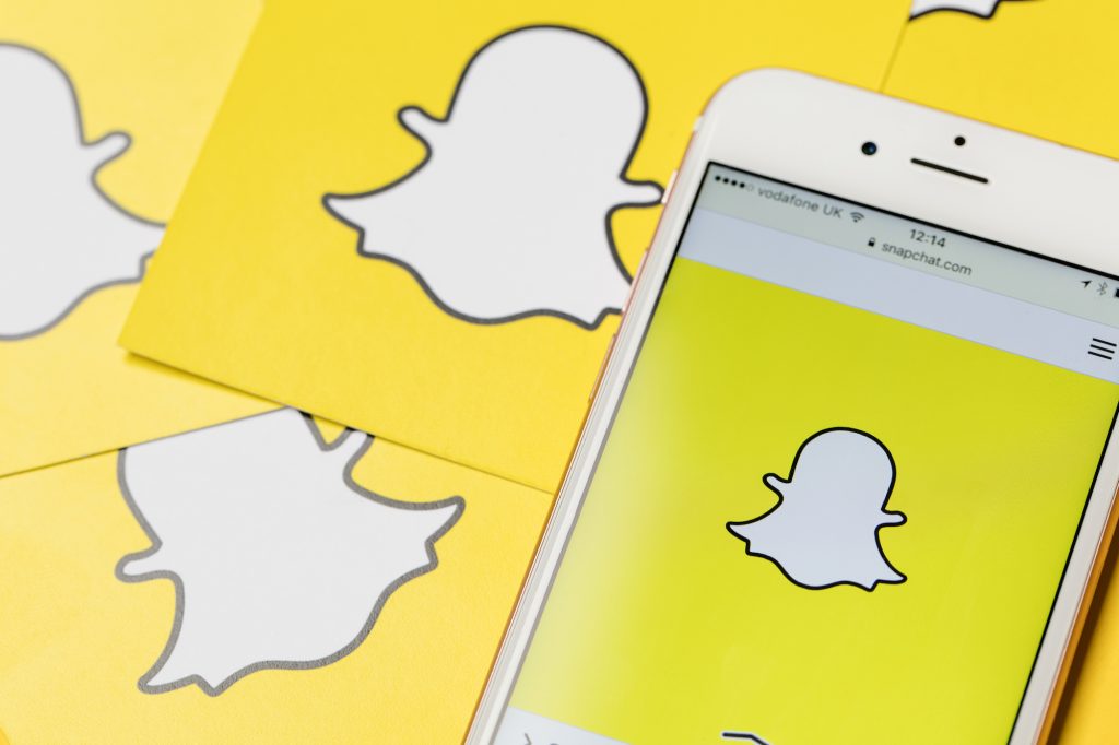 Snapchat My AI Snaps: Send Photos And Receive AI-Generated Images